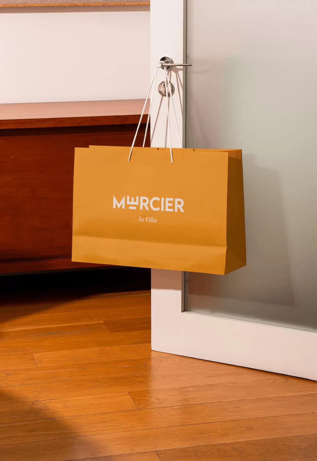 Sac du Château Mercier dans les espaces du lieu